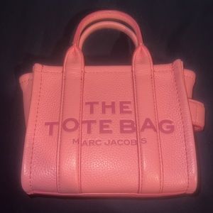 THE LEATHER MINI TOTE BAG